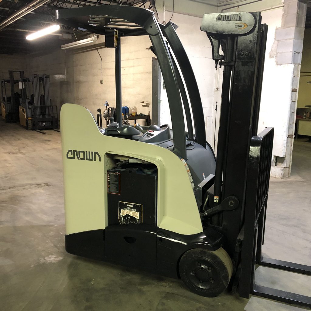 crown rc5530-30 used forklift