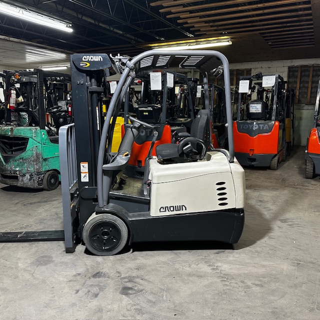 crown sc5225-30 forklift specifications