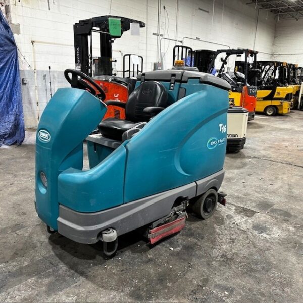 tennant t17 used floor scrubber