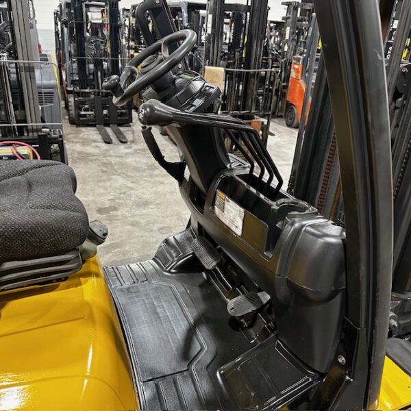 2019 Yale GDP060VX - Image 5