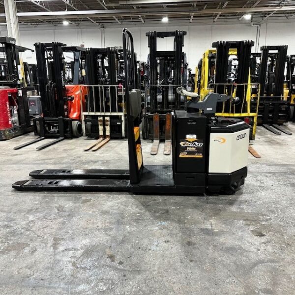 crown pc4500-60 used forklift
