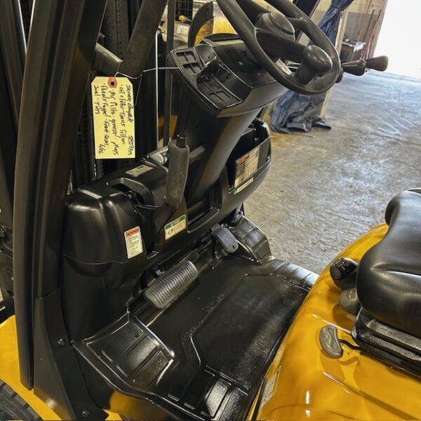 2019 Yale GLC050VX - Image 17