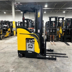 2018 Yale NR045EB