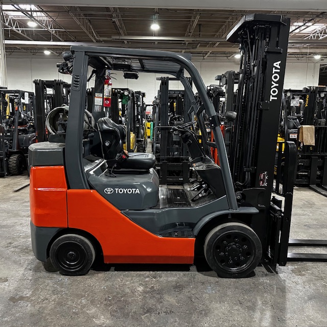 toyota 8fgcu30 used forklift