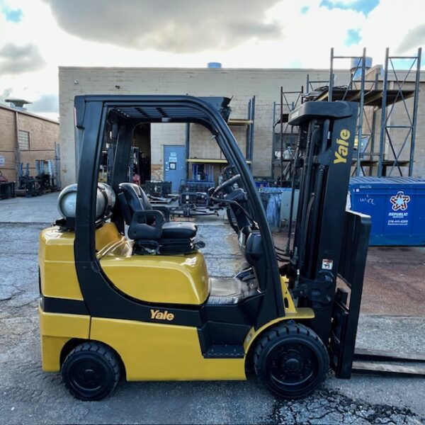 2021 Yale GLC060VX