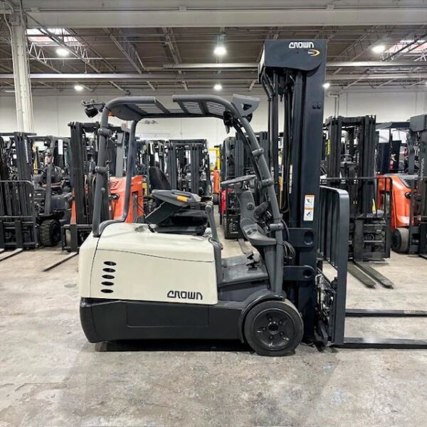 crown sc5245-40 used forklift