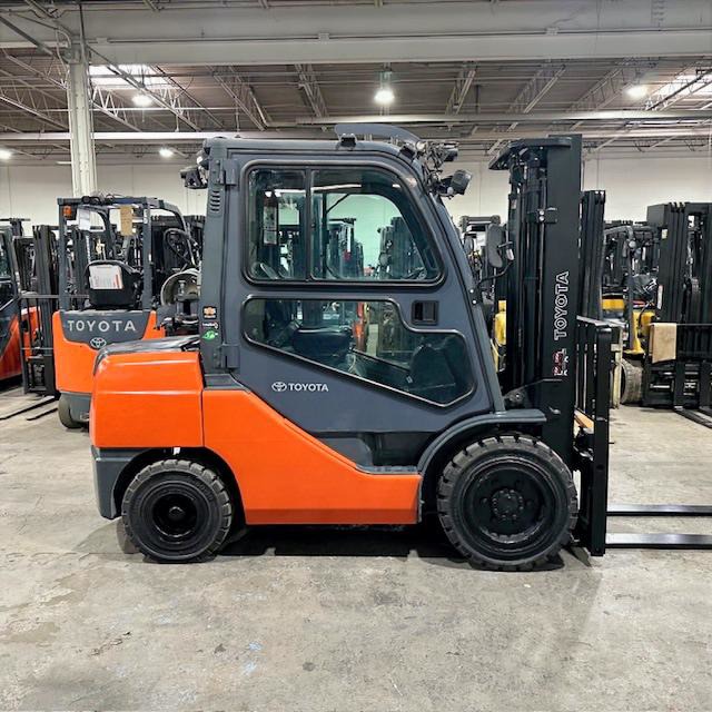 toyota 8fgu32 used forklift