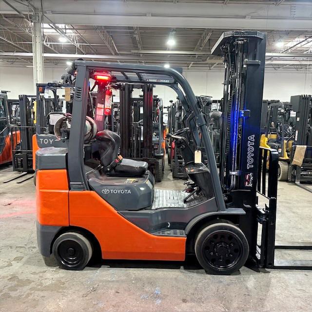 toyota 8fgcu30 used forklift