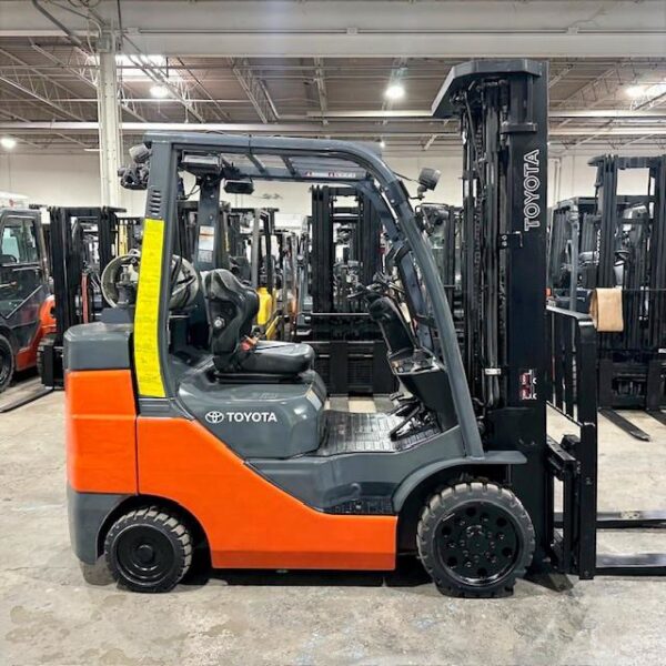 toyota 8fgcu30 used forklift