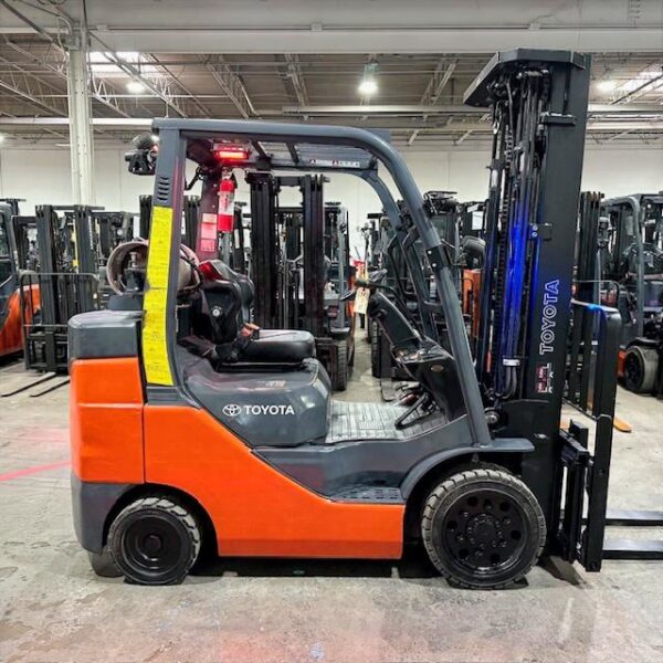 toyota 8fgcu30 used forklift