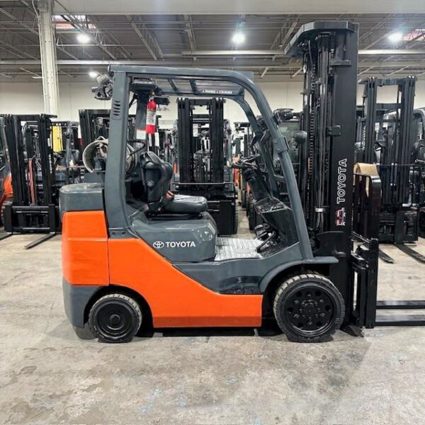 toyota 8fgcu30 used forklift