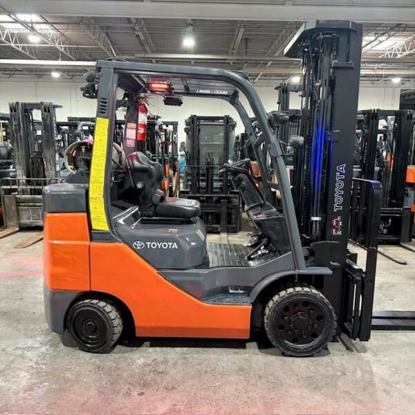 toyota 8fgcu30 used forklift