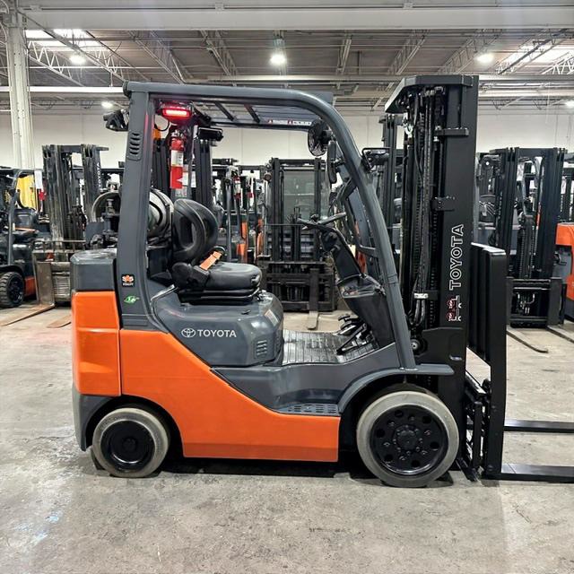 toyota 8fgcu25 used forklift