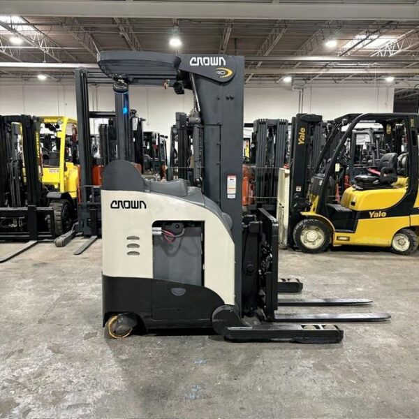 crown rd5725-32 used forklift