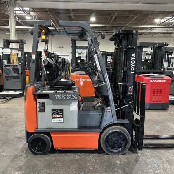 toyota 8fbcu25-comp used forklift